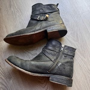 Frye Jayden Cross Strap Bootie Size 8